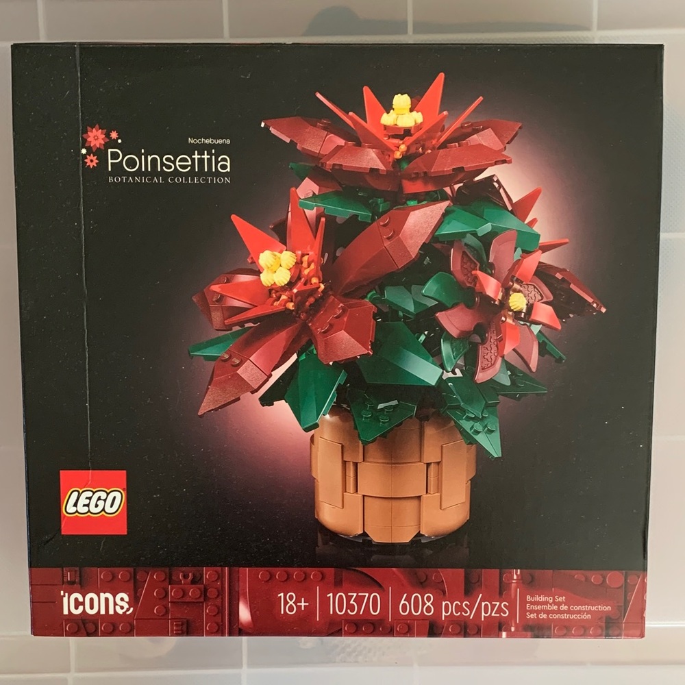 LEGO Poinsettia Botanical Set - Red, Green, and Brown